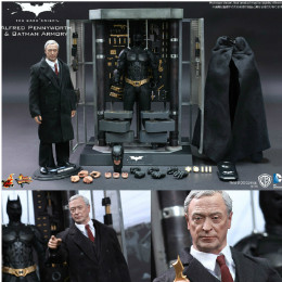 [FIG]ムービー・マスターピース アルフレッド・ペニーワース&バットスーツ格納庫 ダークナイト バットマン ホットトイズ