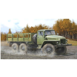 [PTM]01027 1/35 ウラル-375D 汎用トラック プラモデル トランペッター