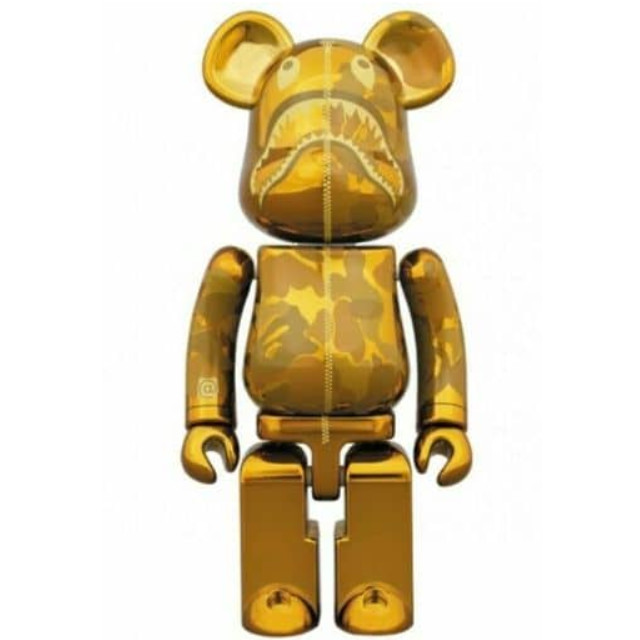 [TOY]超合金 BAPE(R) CAMO SHARK BE@RBRICK(ベアブリック) GOLD 完成トイ メディコム・トイ