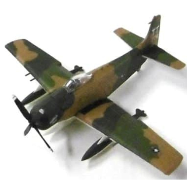 [PTM]1/144 A-1J スカイレーダー 56 SOW 602 SOS 1967 「Jウイング監修 ミニタリーエアクラフトシリーズ 冷戦時代の翼シリーズ第1弾」 カフェレオ プラモデル