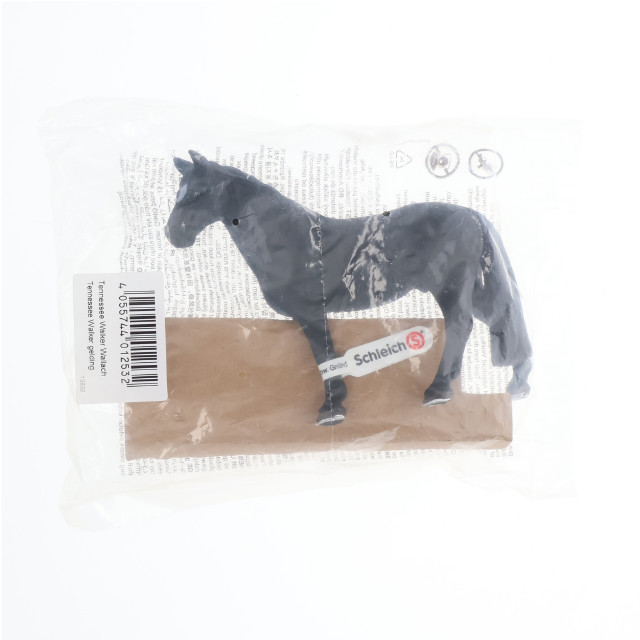 [FIG] テネシーウォーカー馬(オス) 「Schleich-シュライヒ-」 FARM WORLD -ファーム・ワールド- No.13832 フィギュア(13832) シュライヒ