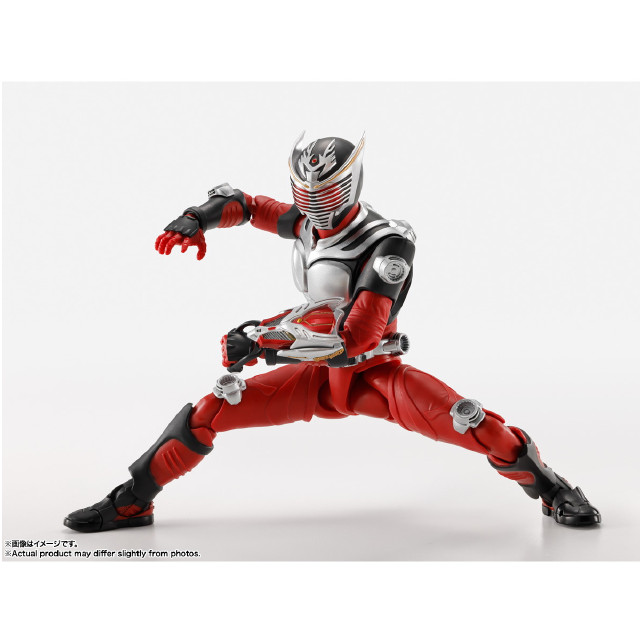 [FIG] S.H.Figuarts(フィギュアーツ) 真骨彫製法 仮面ライダー龍騎 完成品 可動フィギュア バンダイスピリッツ