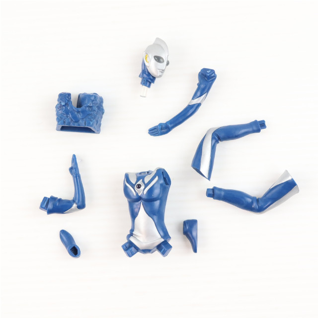 [FIG] (単品) ウルトラマンコスモス アルティメットルミナス ウルトラマン05 フィギュア バンダイ