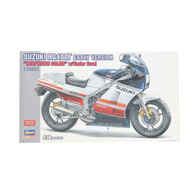 [PTM]1/12 スズキ RG400Γ 前期型 w/アンダーカウル(レッド×ホワイトカラー) [21732] プラモデル ハセガワ
