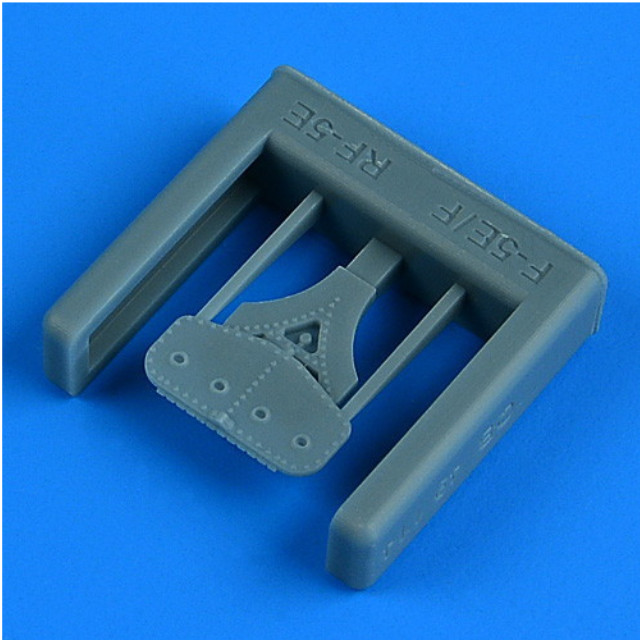[PTM]1/48 F-5E/F/N、RF-5E ブレーキシュートカバー(AFVクラブ) プラモデル用アクセサリ(QIC49114) Quick Boost(クイックブースト)