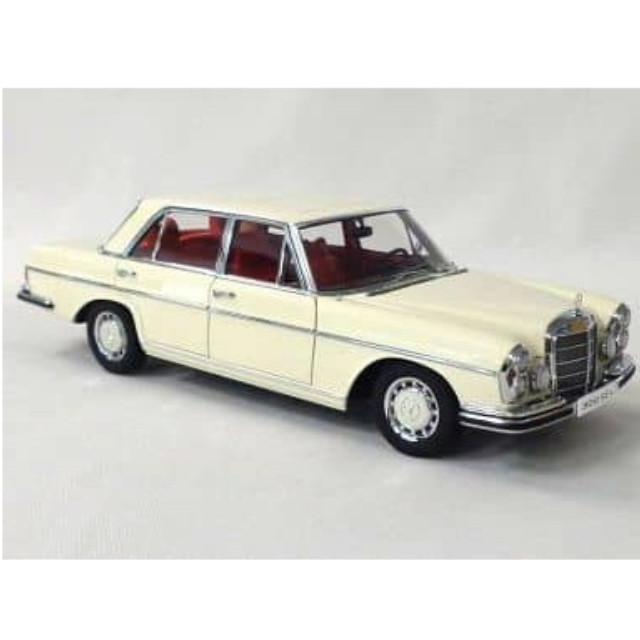 [MDL] MILLENNIUM 1/18 MERCEDES-BENZ 300 SEL 6.3 1970(ホワイト) 完成品 ミニカー(76141) AUTOart(オートアート)