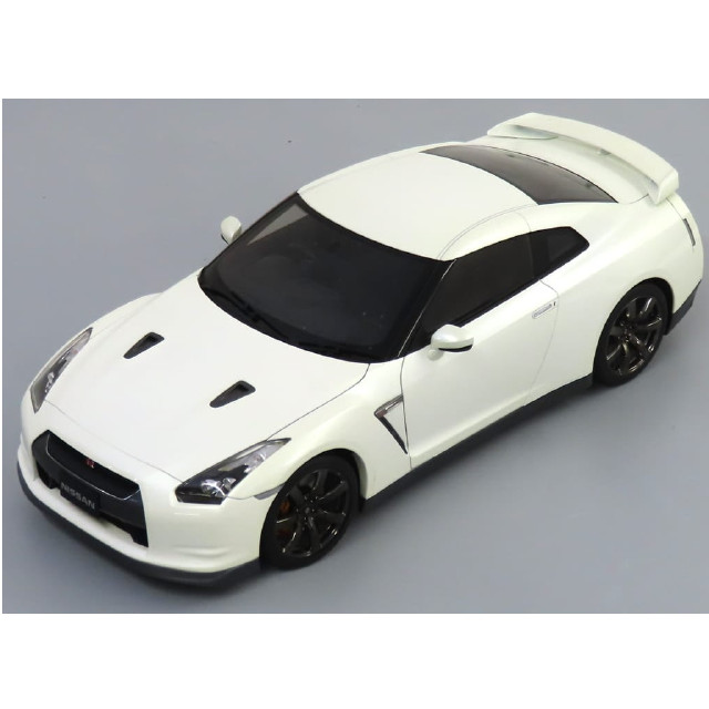 [MDL] Signature 1/12 NISSAN GT-R R35 Premium edition(パールホワイト) 完成品 ミニカー(12217) AUTOart(オートアート)