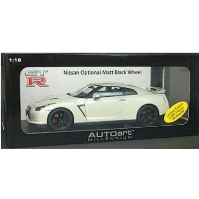 [MDL] 1/18 日産 GT-R(R35) マットブラック・ホイール Ver.ホワイトパール  完成品 ミニカー(77392) AutoArt(オートアート)