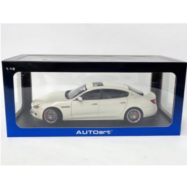 [MDL] 1/18 Maserati Quattroporte GTS(ホワイト)  完成品 ミニカー(75808) AutoArt(オートアート)