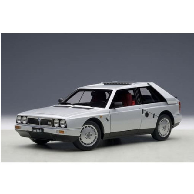 [MDL] 1/18 ランチア デルタ S4 ストラダーレ (グレー) 「シグネチャーシリーズ」  完成品 ミニカー(74772) AutoArt(オートアート)