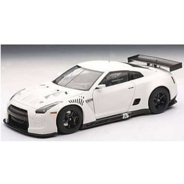 [MDL] 1/18 日産 GT-R FIA GT1 2010マット・ホワイト  完成品 ミニカー(81076) AutoArt(オートアート)