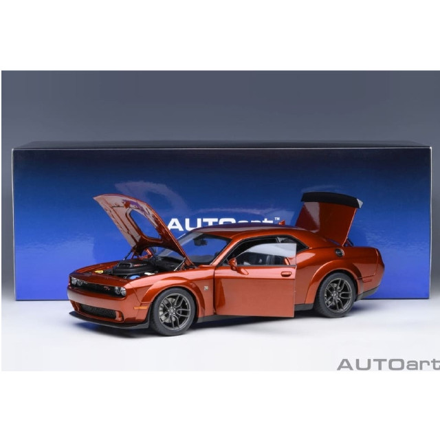 [MDL] 1/18 ダッジ チャレンジャー R/T スキャットパック ワイドボディ 2022(SINAMON STICK/メタリック・オレンジ) 「オートアート・コンポジットモデルシリーズ」  完成品 ミニカー(71773) AutoArt(オートアート)