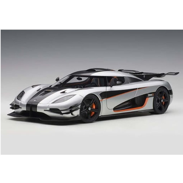 [MDL] 1/18 ケーニグセグ One:1(シルバー×カーボンブラック×オレンジ)  完成品 ミニカー(79017) AutoArt(オートアート)