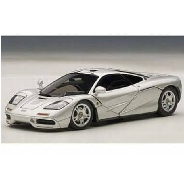 [MDL] 1/43 マクラーレン F1メタリックシルバー)  完成品 ミニカー(56001) AutoArt(オートアート)