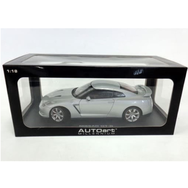 [MDL] 1/18 NISSAN GT-R(アルティメットメタルシルバー) 「MILLENNIUM」  完成品 ミニカー(77386) AutoArt(オートアート)