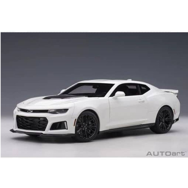 [MDL] 1/18 シボレー カマロ ZL1 2017(ホワイト) 「オートアート・コンポジットモデルシリーズ」  完成品 ミニカー(71206) AutoArt(オートアート)