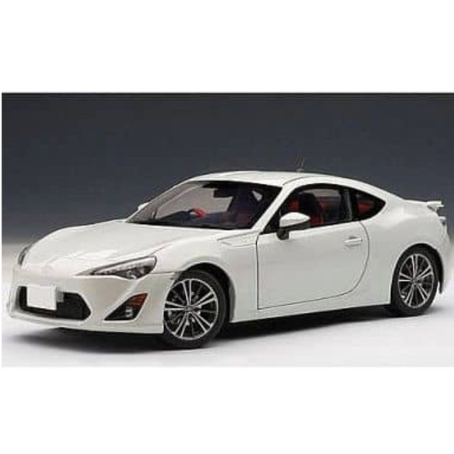 [MDL] 1/18 トヨタ86 GTリミテッド 日本仕様/右ハンドル サテンホワイトパール 完成品 ミニカー(78773) AutoArt(オートアート)