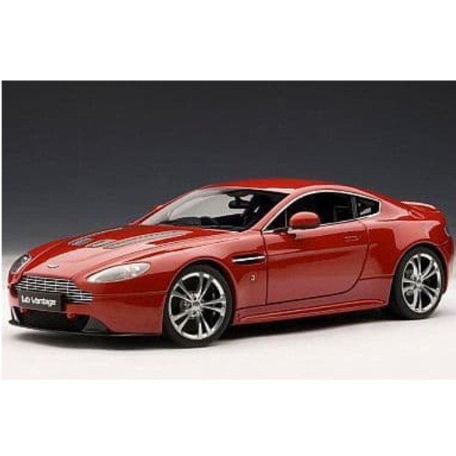 [MDL] 1/18 アストンマーチンV12 ヴァンテージ2010 レッド  完成品 ミニカー(70208) AutoArt(オートアート)
