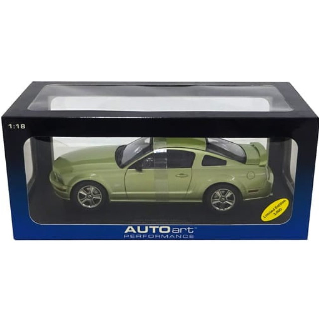 [MDL] 1/18 FORD MUSTANG GT 2005 2004 AUTO SHOW VERSION(ライトグリーン) 「PERFORMANCE」 Limited Edition  完成品 ミニカー(73011) AutoArt(オートアート)