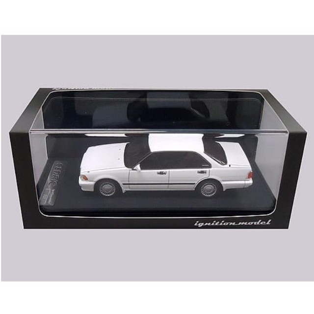 [MDL] 1/43 Nissan Cedric Y31 Gran Turismo SV(ピュアホワイト) 完成品 ミニカー(IG1252) ignition model(イグニッションモデル)