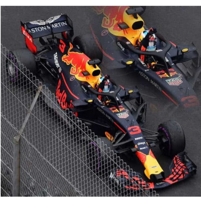 [MDL] 1/43 Red Bull Racing-TAG Heuer Winner Monaco GP 2018 - Red Bull Racing 250th Race Aston Martin Red Bull Racing-TAG Heuer RB14 Daniel Ricciardo ミニカー SPARK