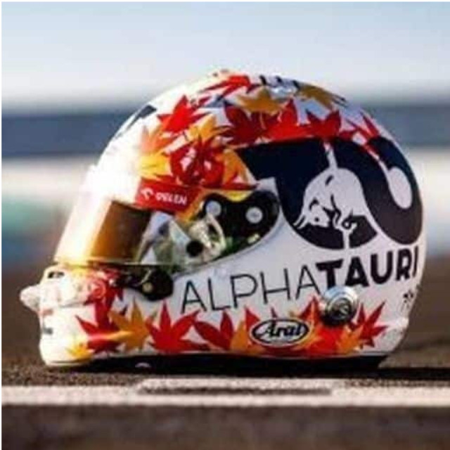 [MDL] 1/5 Yuki Tsunoda - AlphaTauri - 2023 完成品 ミニカー(5HF094) SPARK(スパーク)