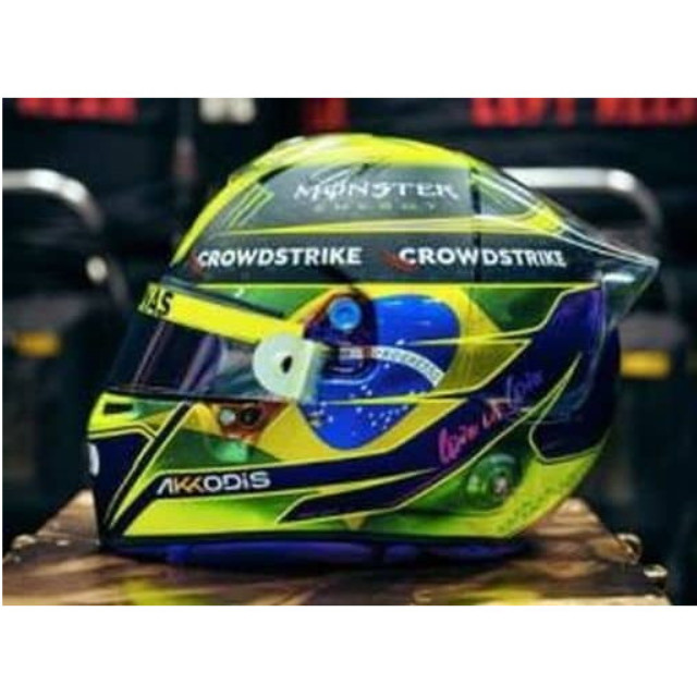 [MDL] 1/5 Mercedes-AMG Petronas F1 Helmet Brazilian GP 2022 Lewis Hamilton 完成品 ミニカー(5HF085) SPARK(スパーク)