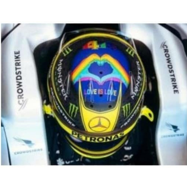 [MDL] 1/5 Mercedes-AMG - Canadian GP 2022 - Lewis Hamilton 完成品 ミニカー(5HF082) SPARK(スパーク)