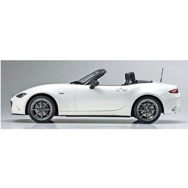 [MDL] 1/18 マツダ ロードスター(ホワイトパール) 「SAMURAIシリーズ」  完成品 ミニカー(KSR18009W) 京商