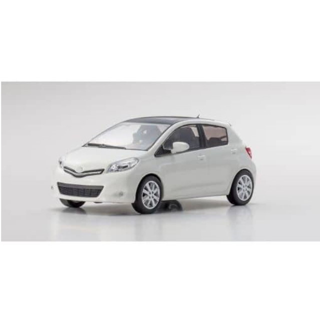 [MDL] 1/43 トヨタ ヤリス 左ハンドル仕様(ホワイト)  完成品 ミニカー(K03630W) 京商