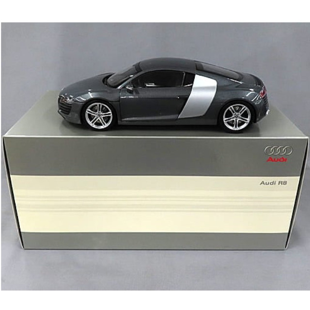 [MDL] 1/18 Audi R8 Daytonagrau(グレー×シルバー)  完成品 ミニカー(5010618425) 京商